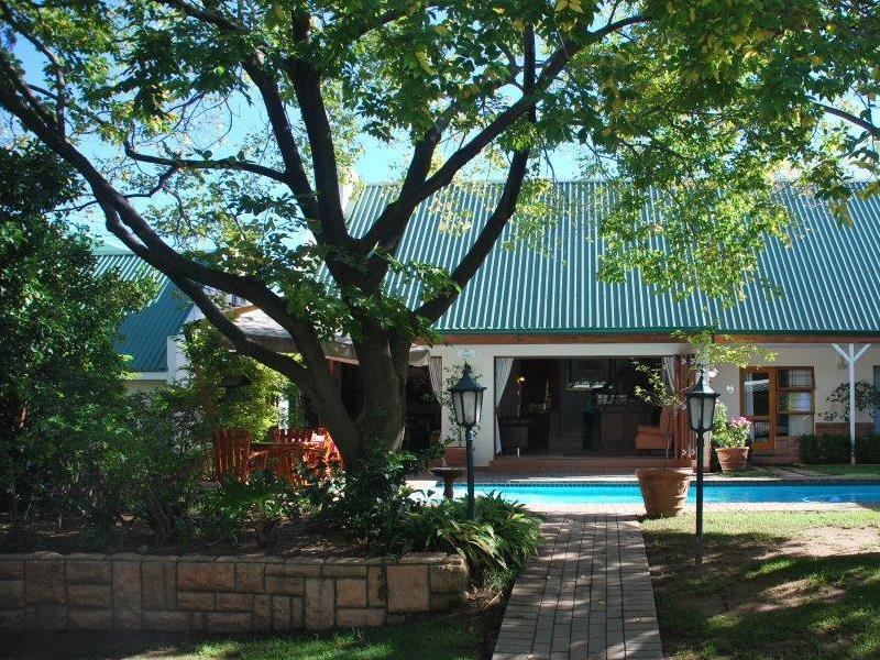 Sunninghill Guest Lodges Johannesburg Exterior photo