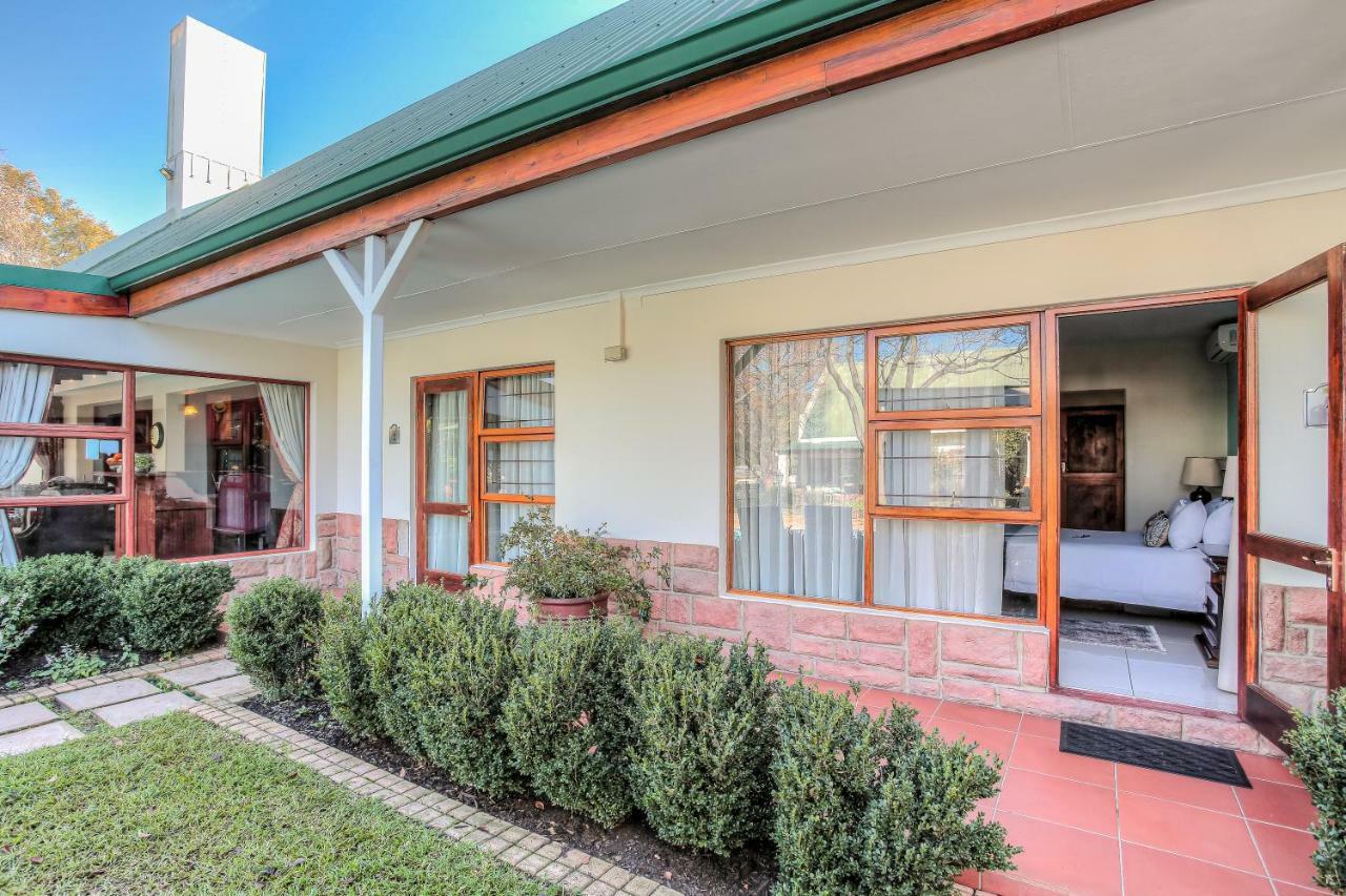 Sunninghill Guest Lodges Johannesburg Exterior photo