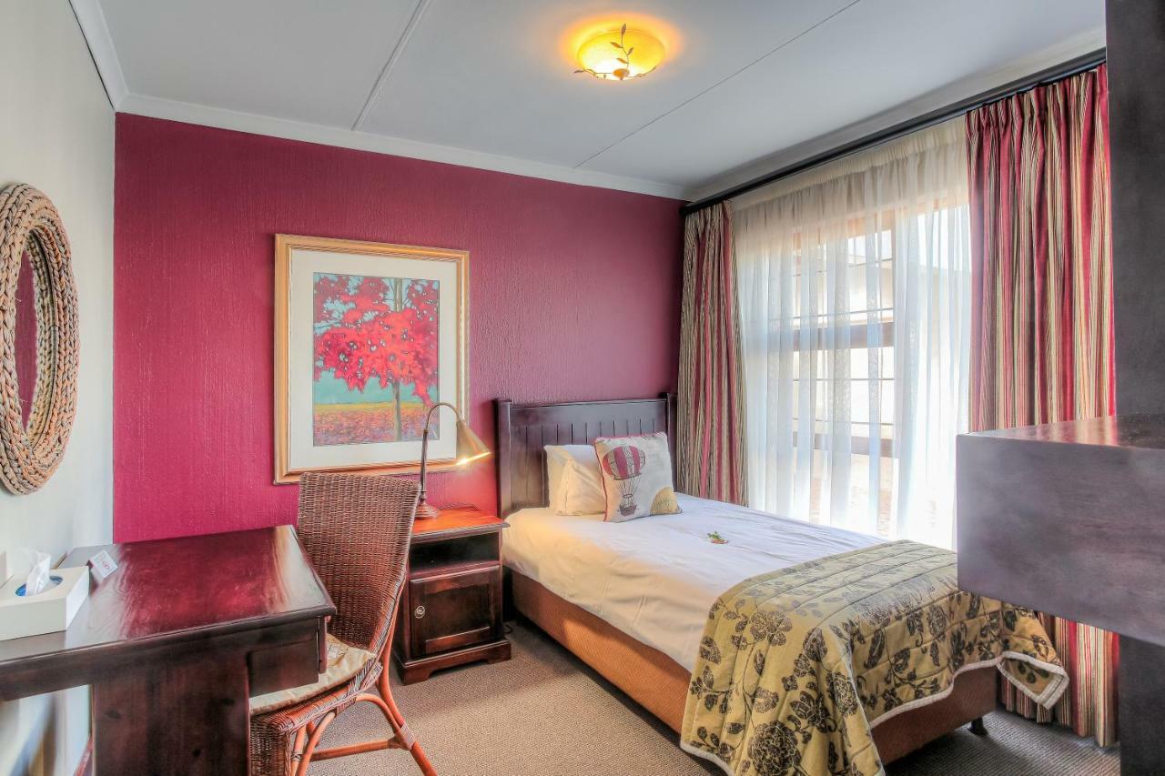 Sunninghill Guest Lodges Johannesburg Exterior photo