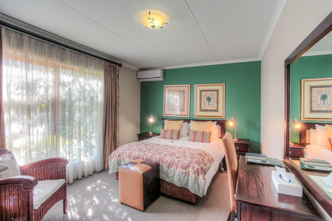 Sunninghill Guest Lodges Johannesburg Exterior photo